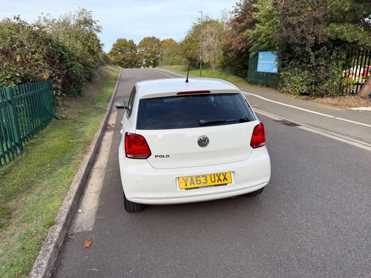 Volkswagen Polo view 6