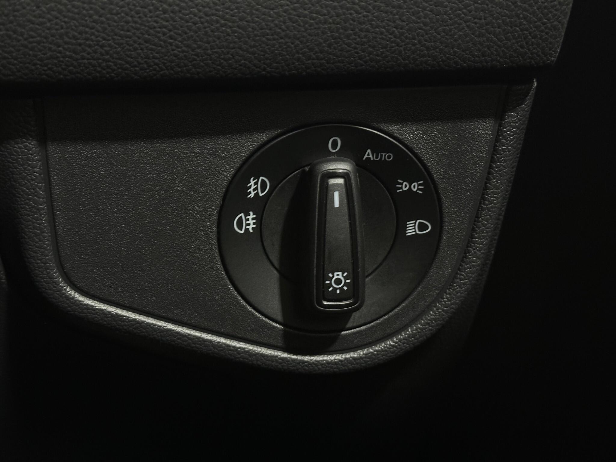 Volkswagen Polo view 18