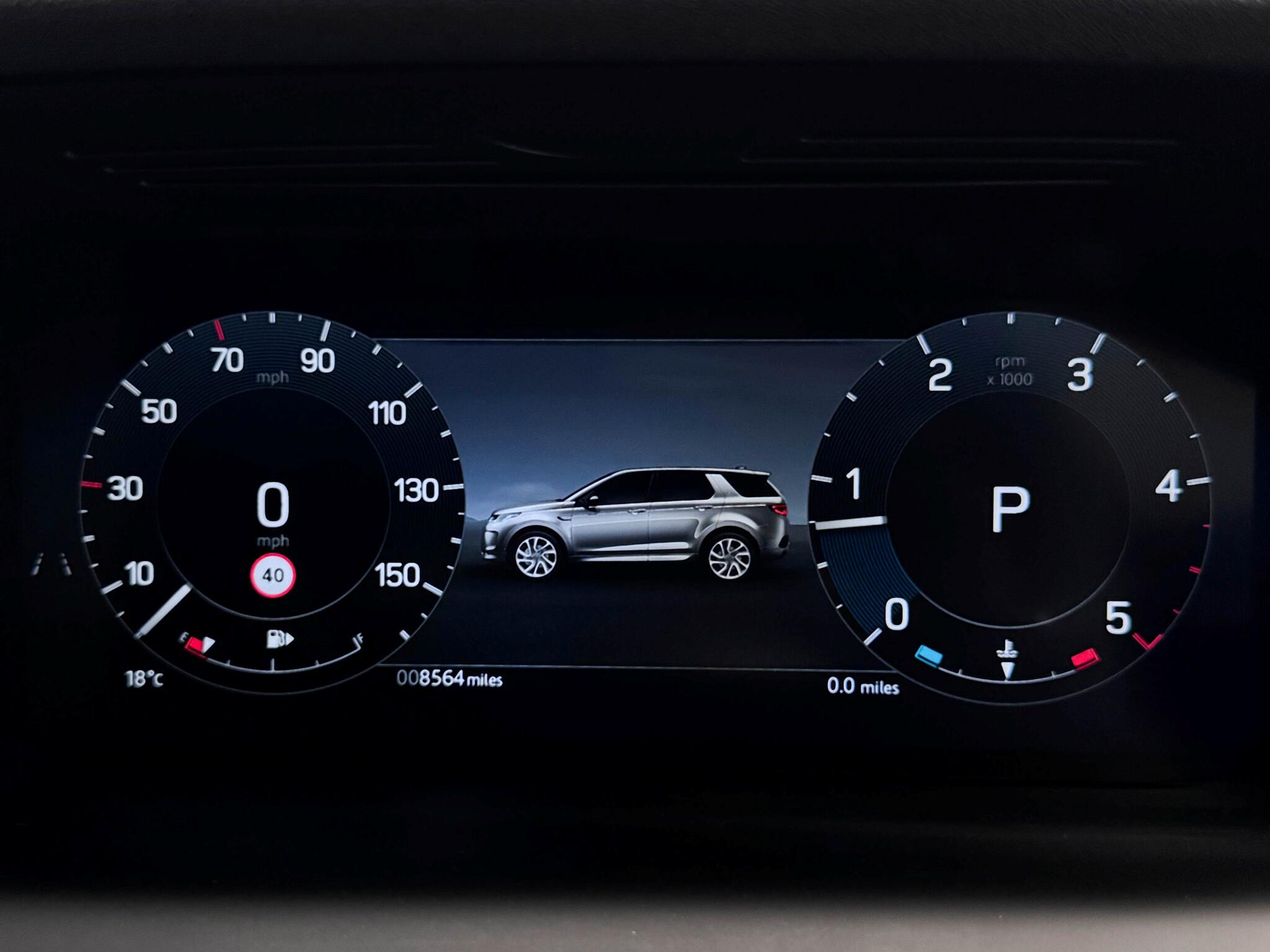 Land Rover Discovery Sport view 16