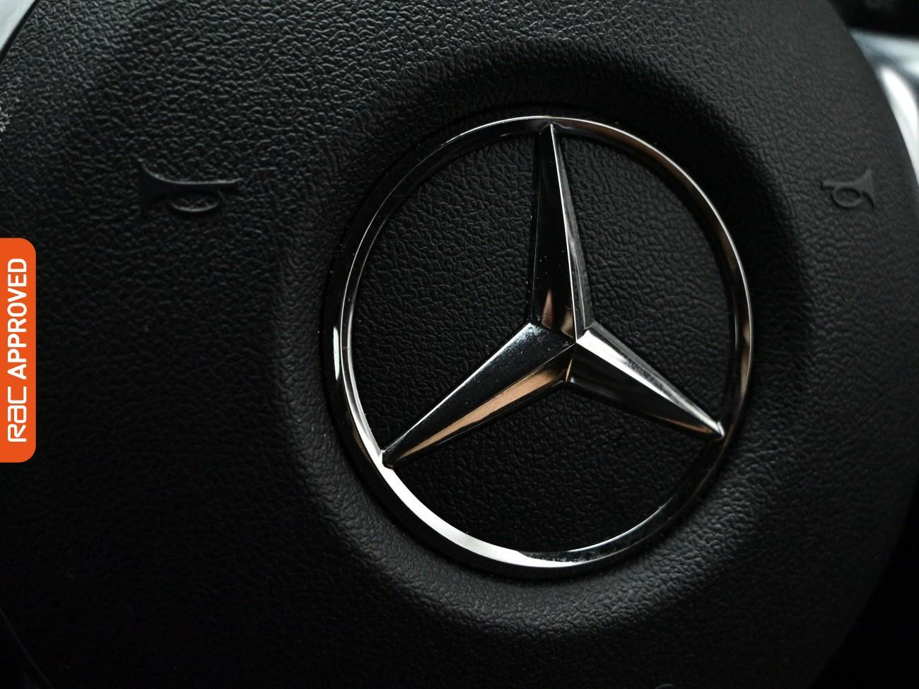 Mercedes-Benz Cla view 23