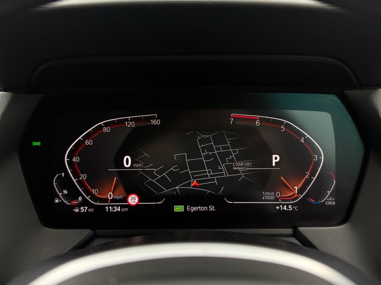 BMW 1 Series view 17