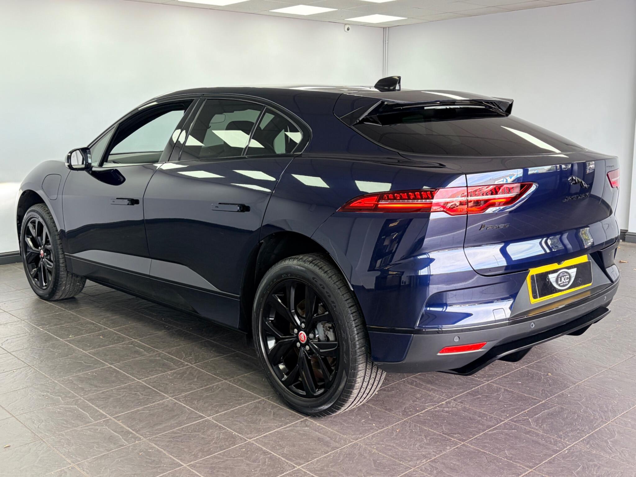Jaguar I-Pace view 4
