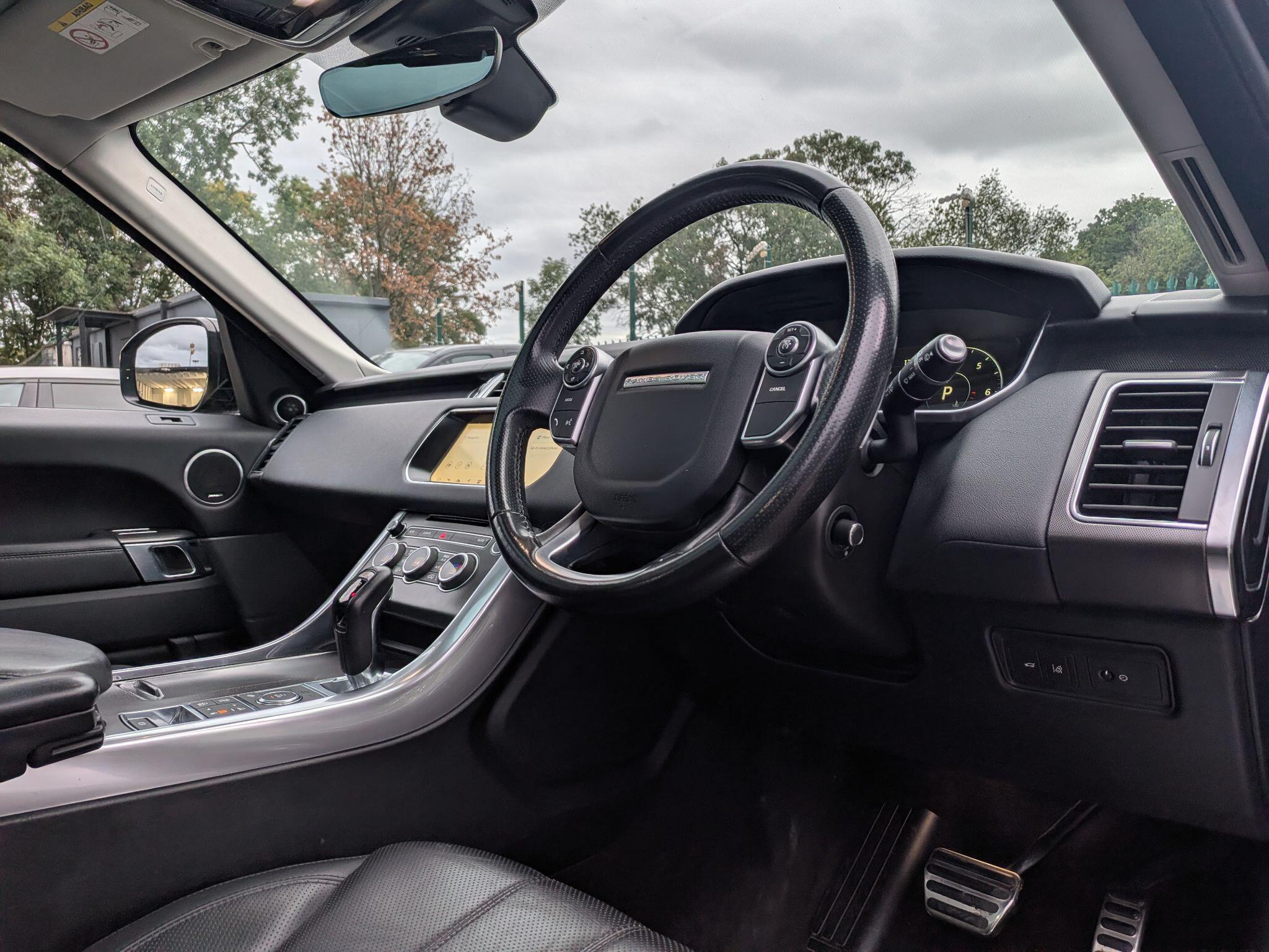 Land Rover Range Rover Sport view 10