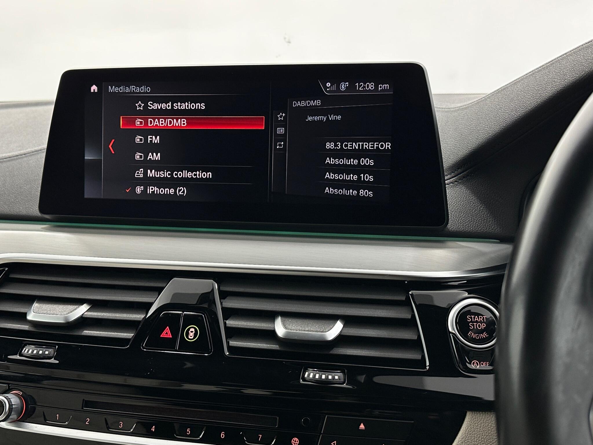 BMW 5 Series view 26