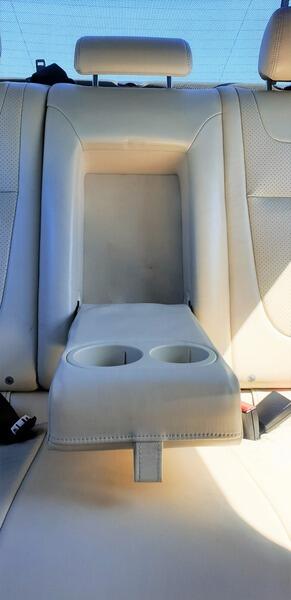 2014 Jaguar XF image 39