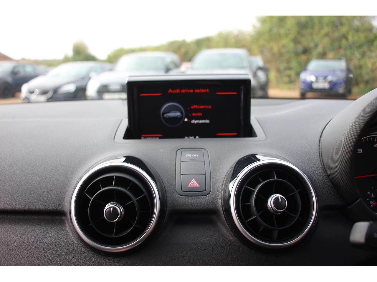 Audi A1 view 25