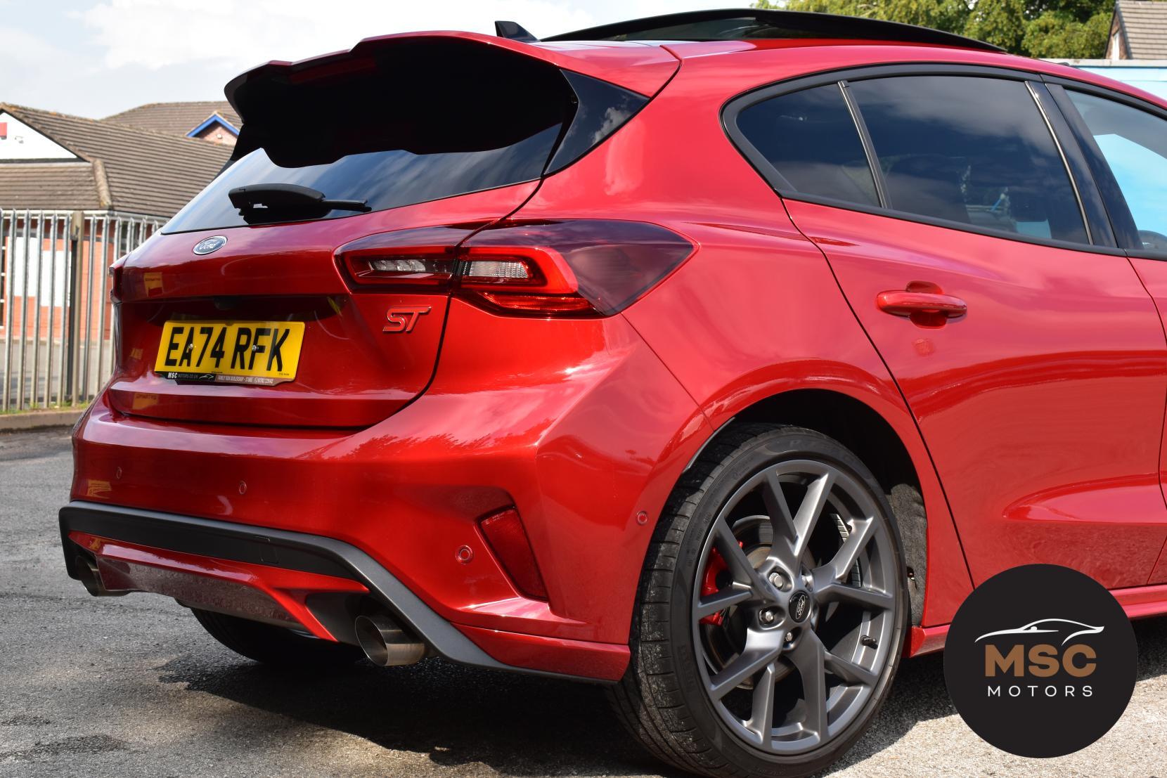 Ford Focus view 28