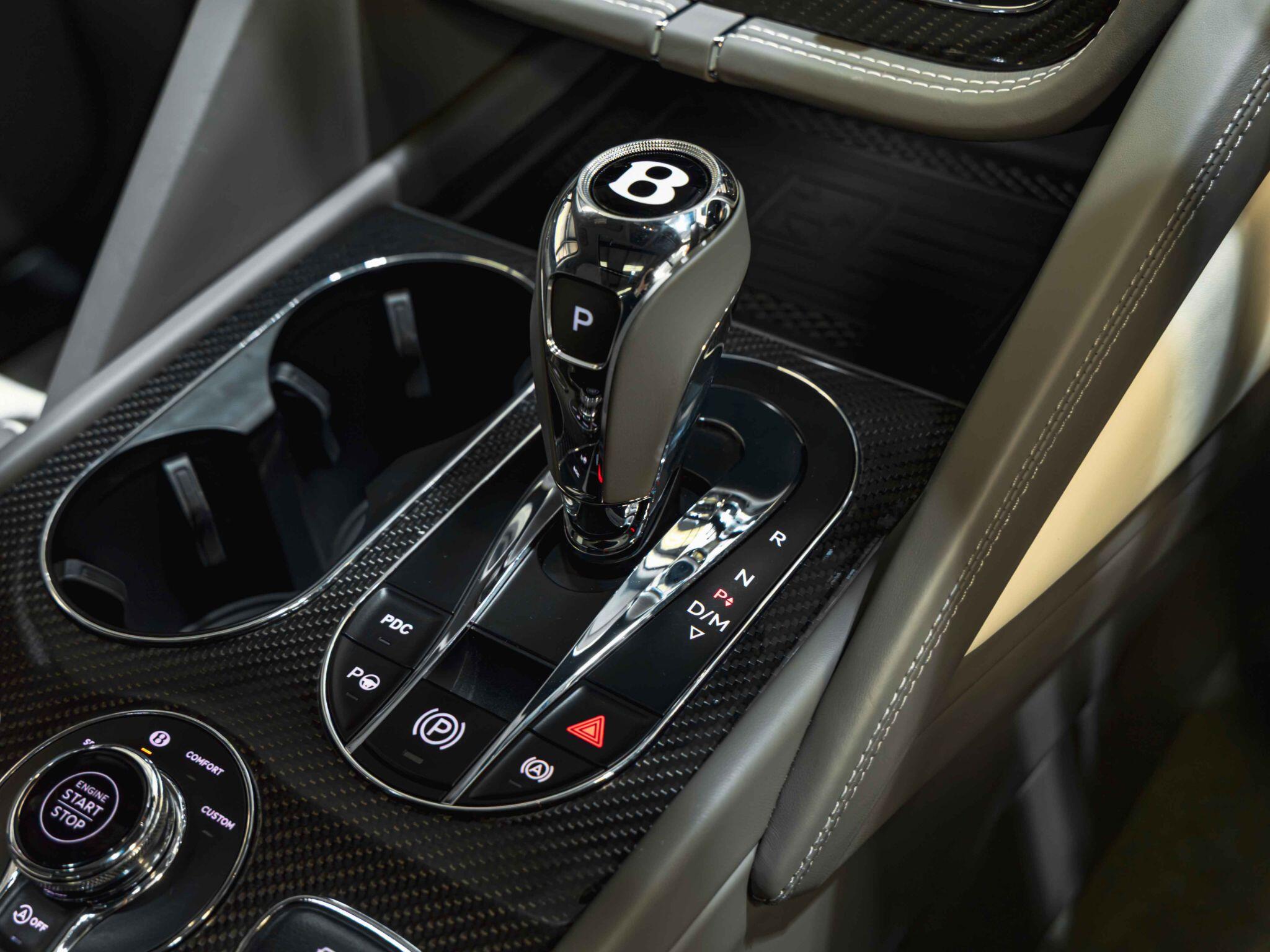 Bentley Bentayga view 26