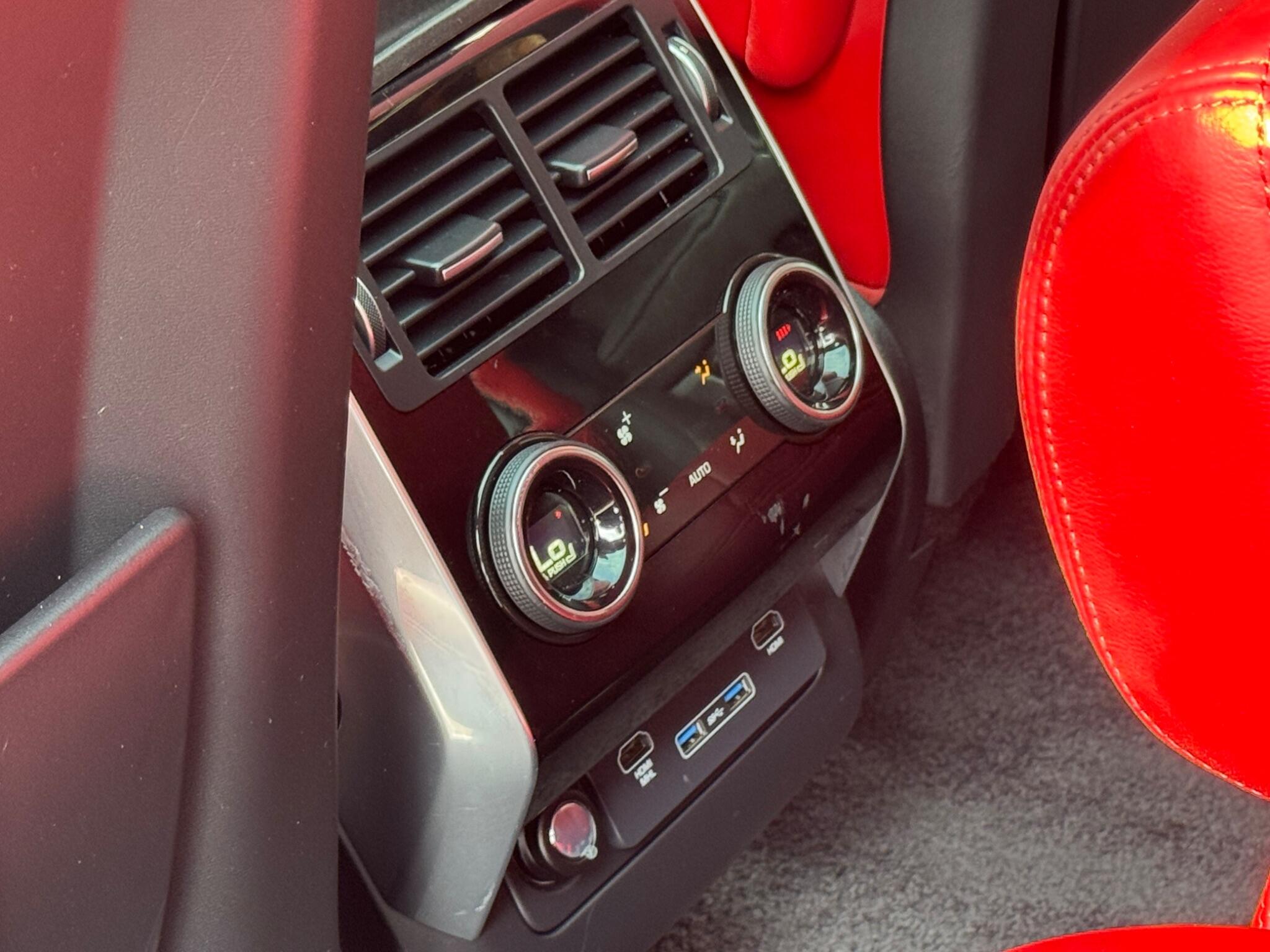 Land Rover Range Rover Sport view 10