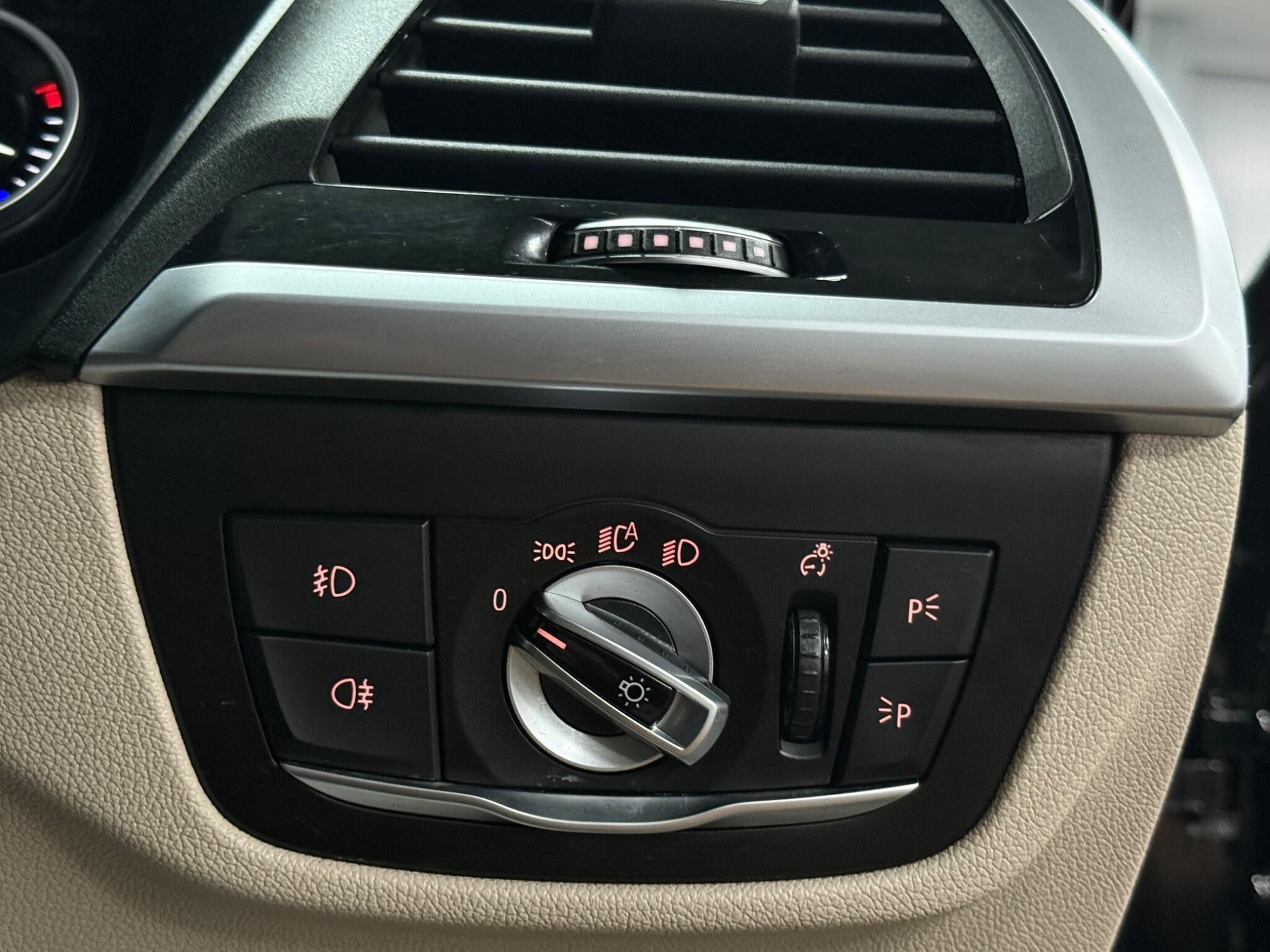 BMW X3 view 20