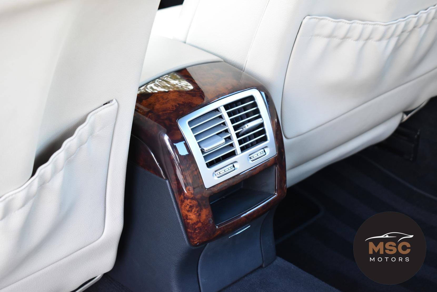 Mercedes-Benz S Class view 39