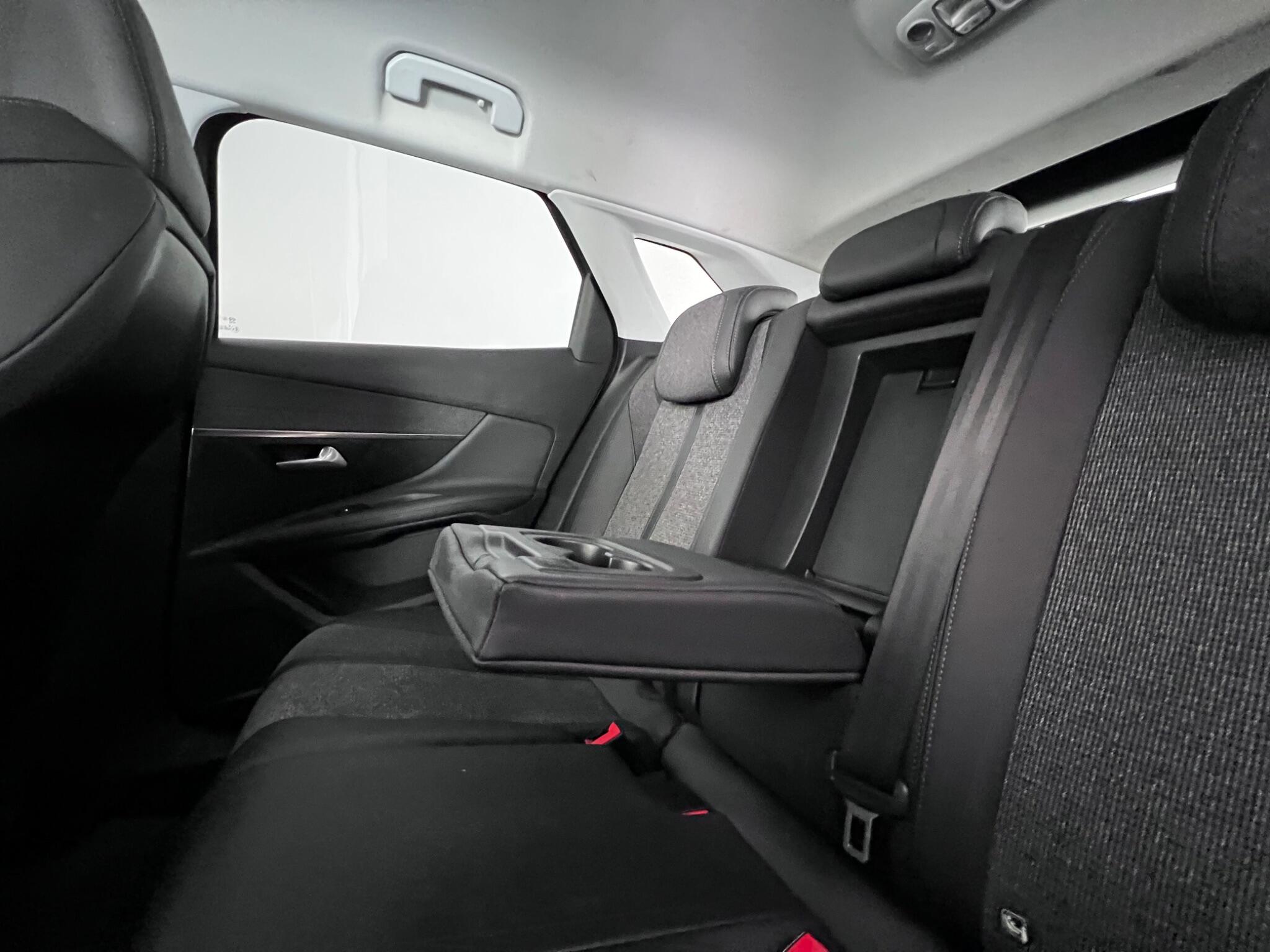 Peugeot 3008 view 14