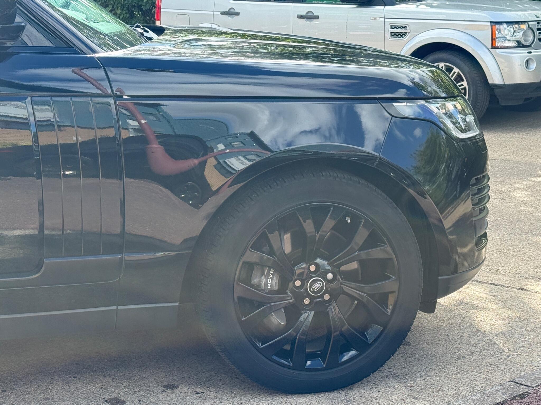 Land Rover Range Rover view 7