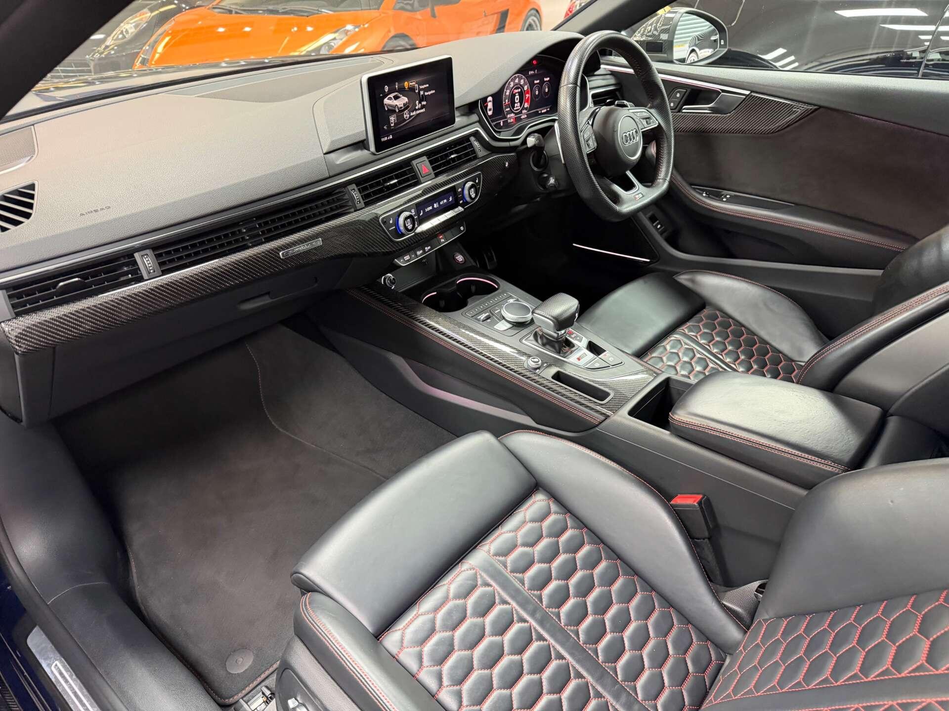 Audi RS5 view 40