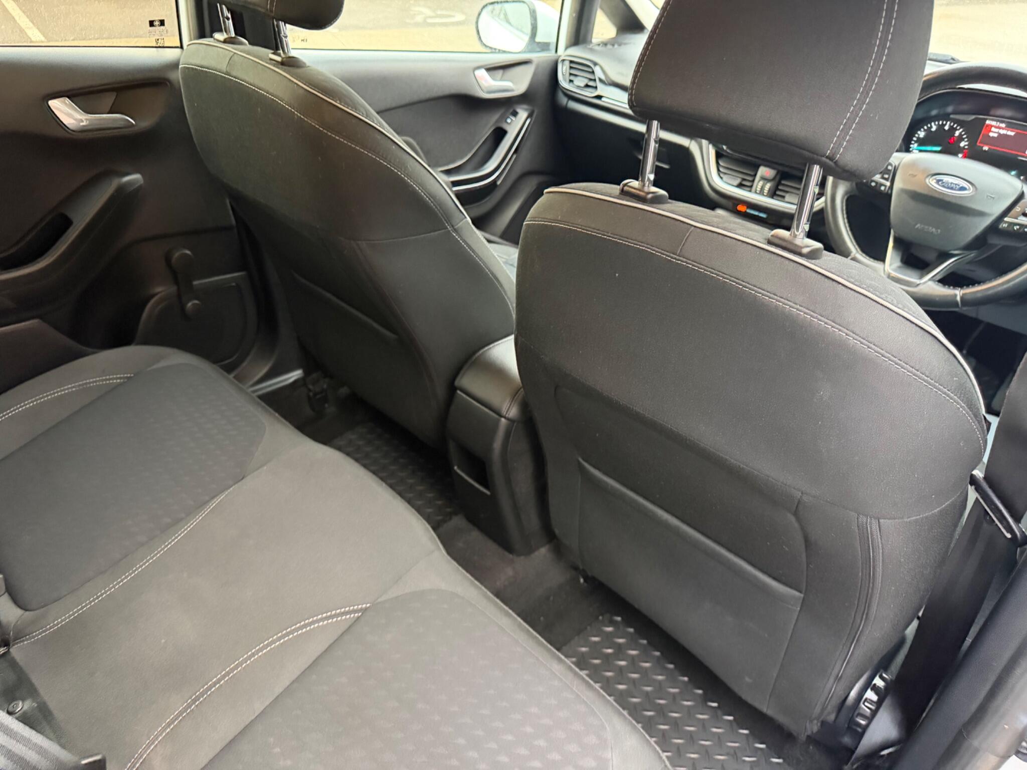 Ford Fiesta view 13