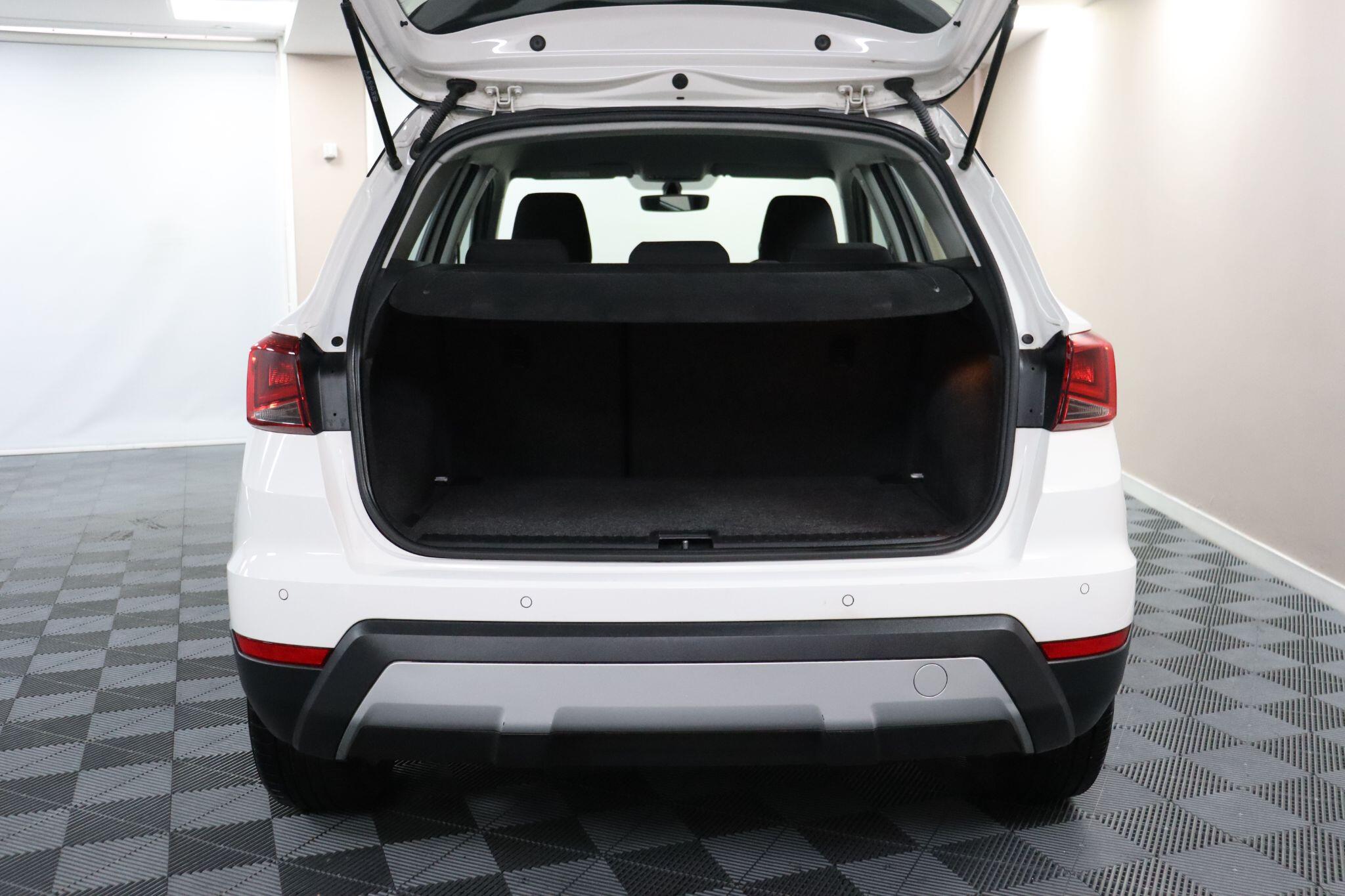 Seat Arona view 14