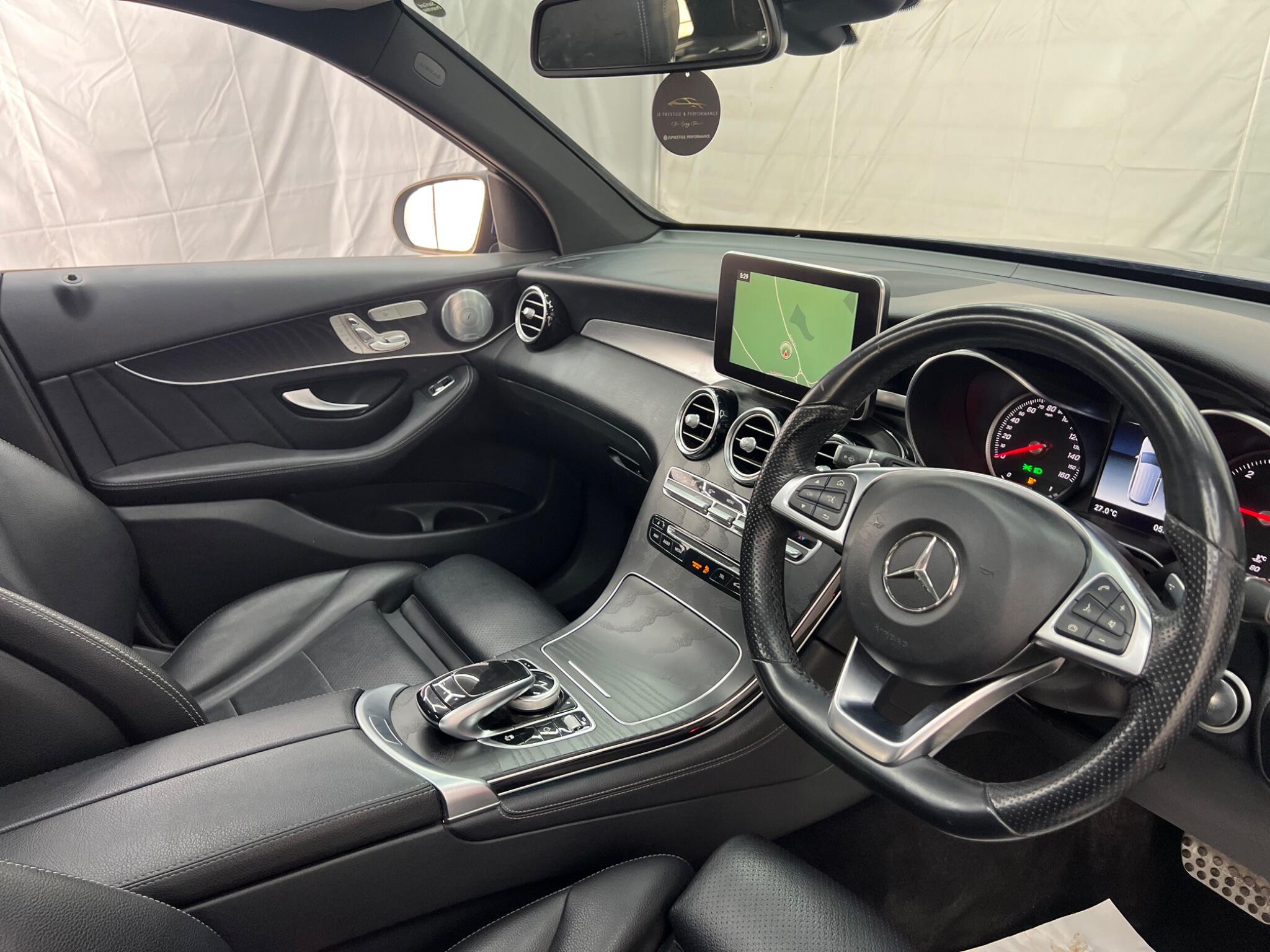 Mercedes-Benz GLC view 10