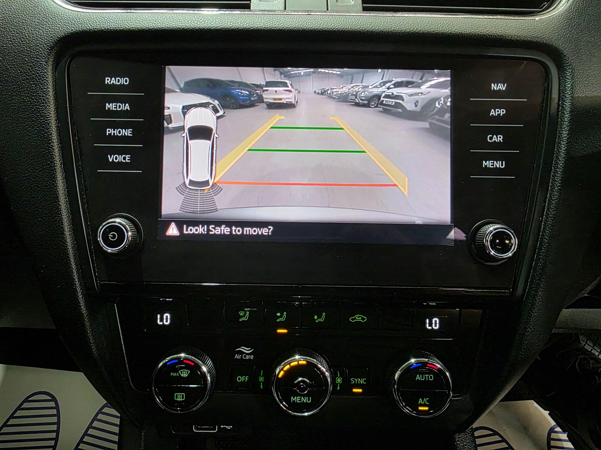 Skoda Octavia view 9