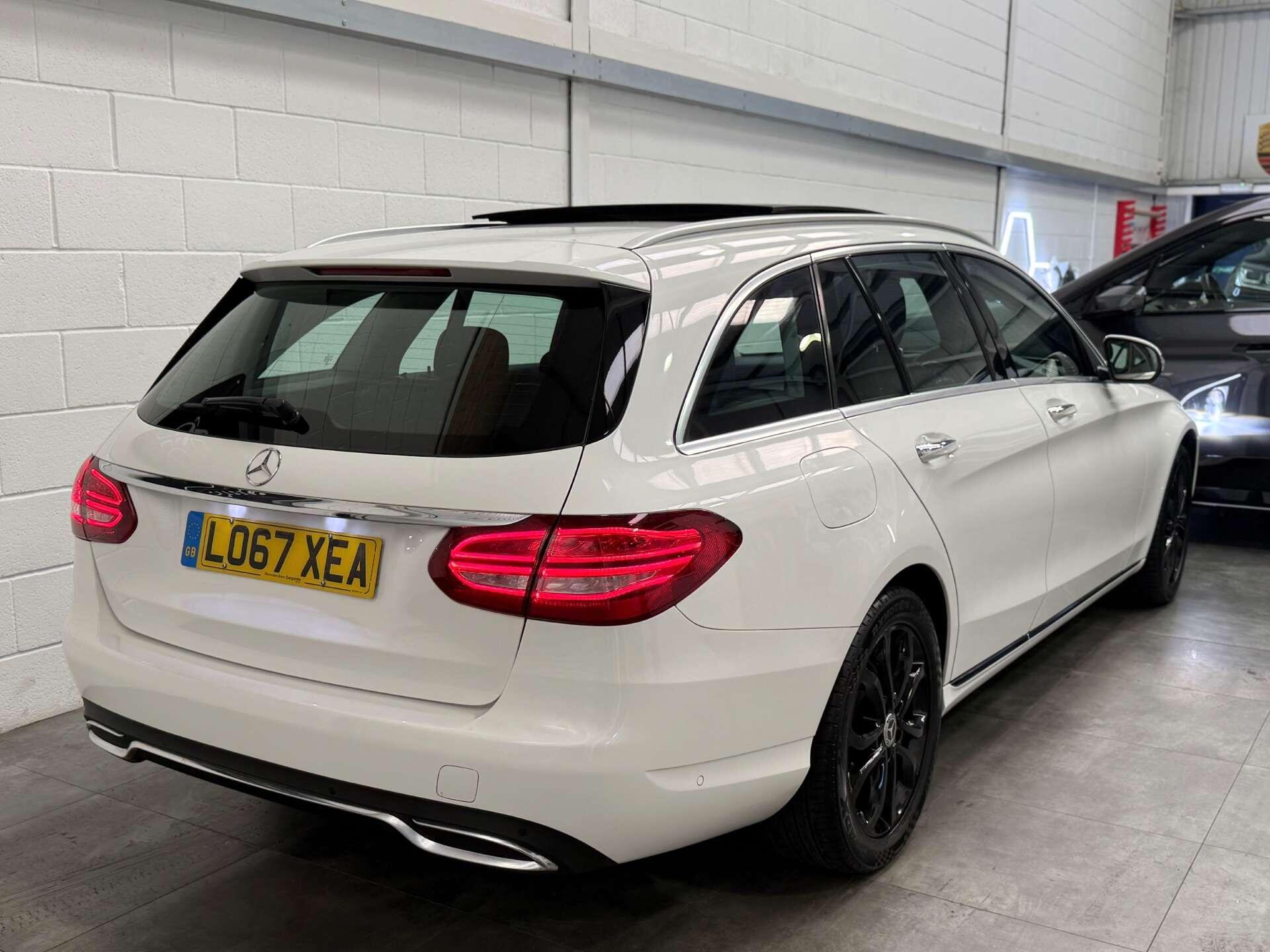 Mercedes-Benz C-Class view 6