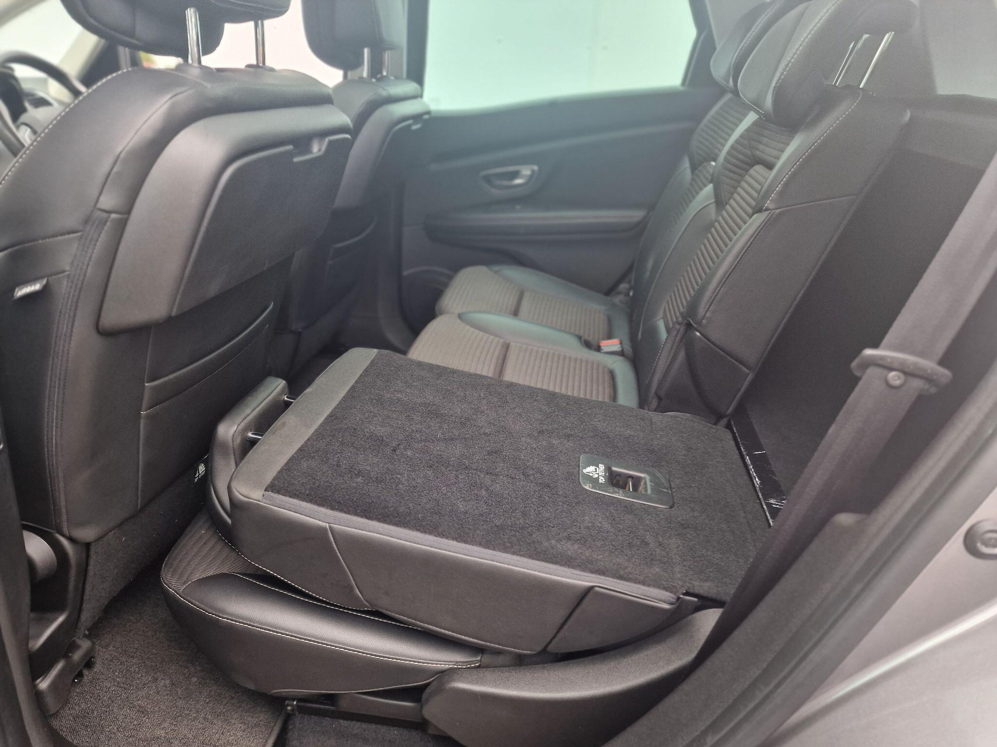 Renault Scenic view 41