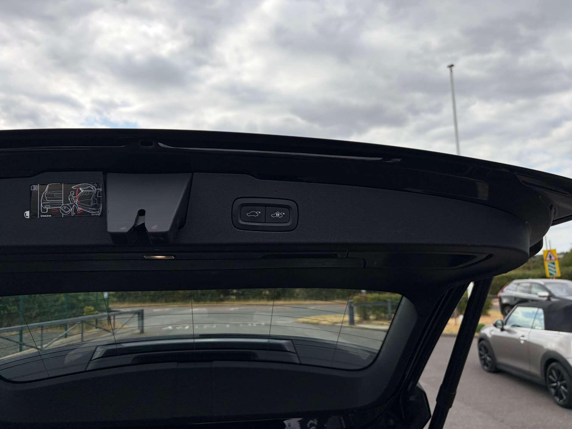 Volvo V60 view 25