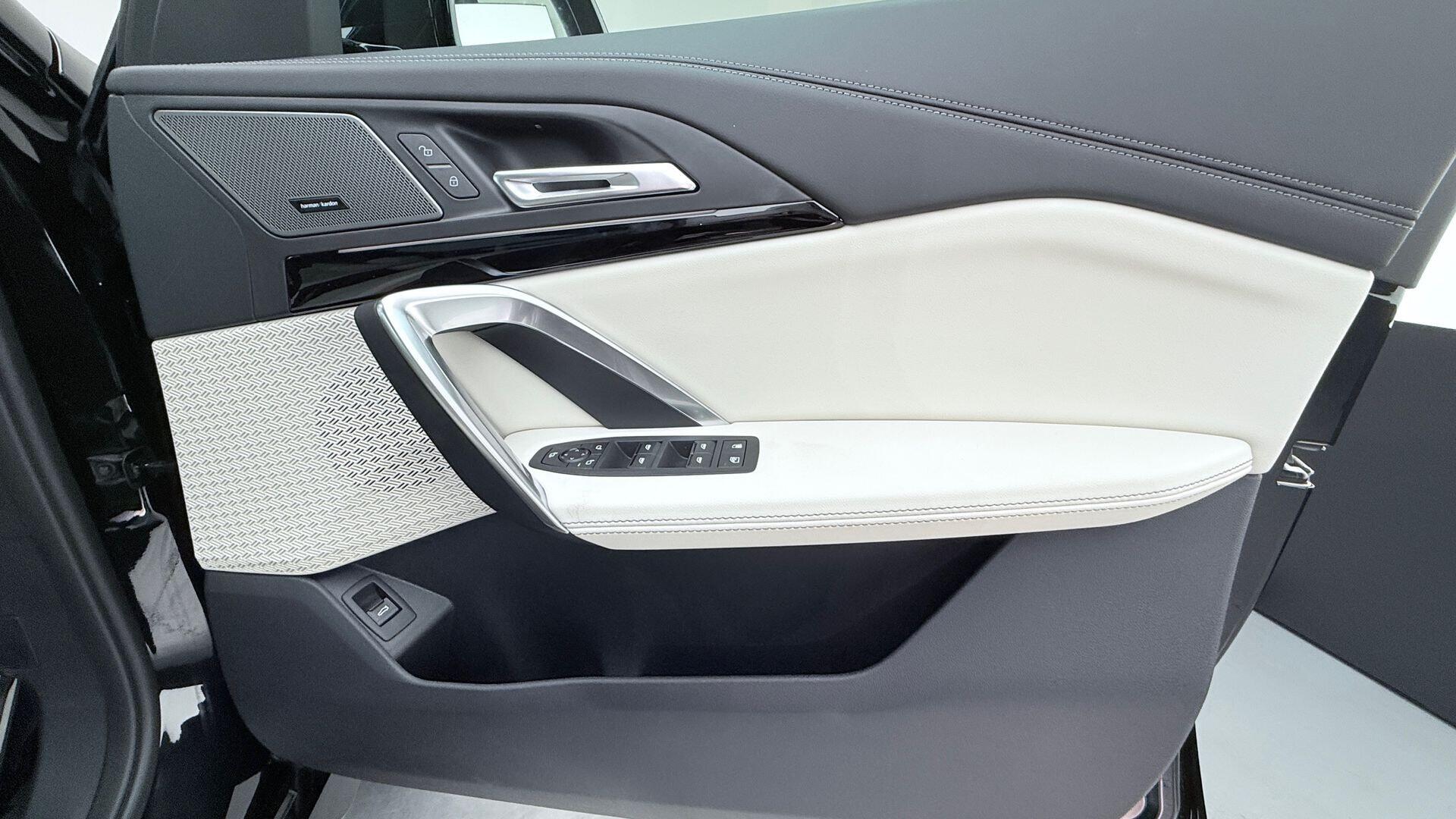 BMW X1 view 20