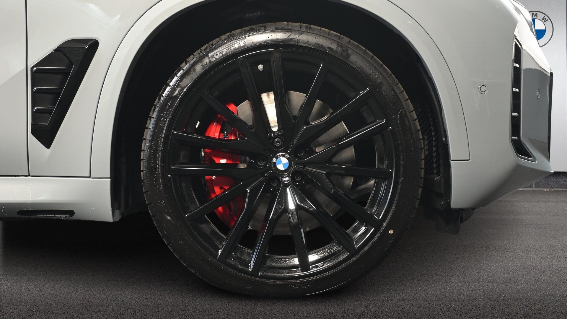 BMW X5 view 14