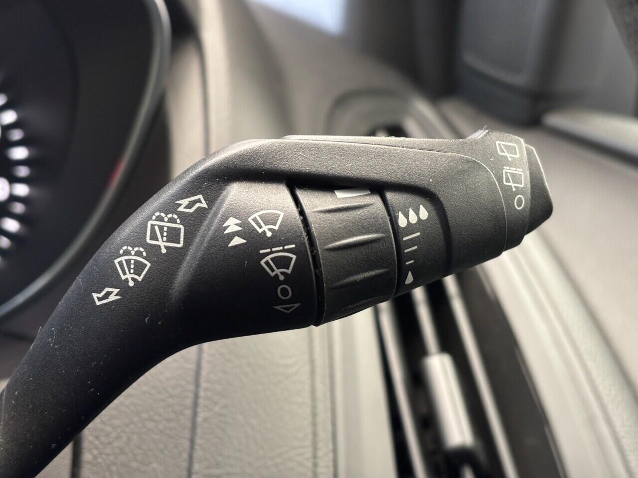 Ford Focus view 38