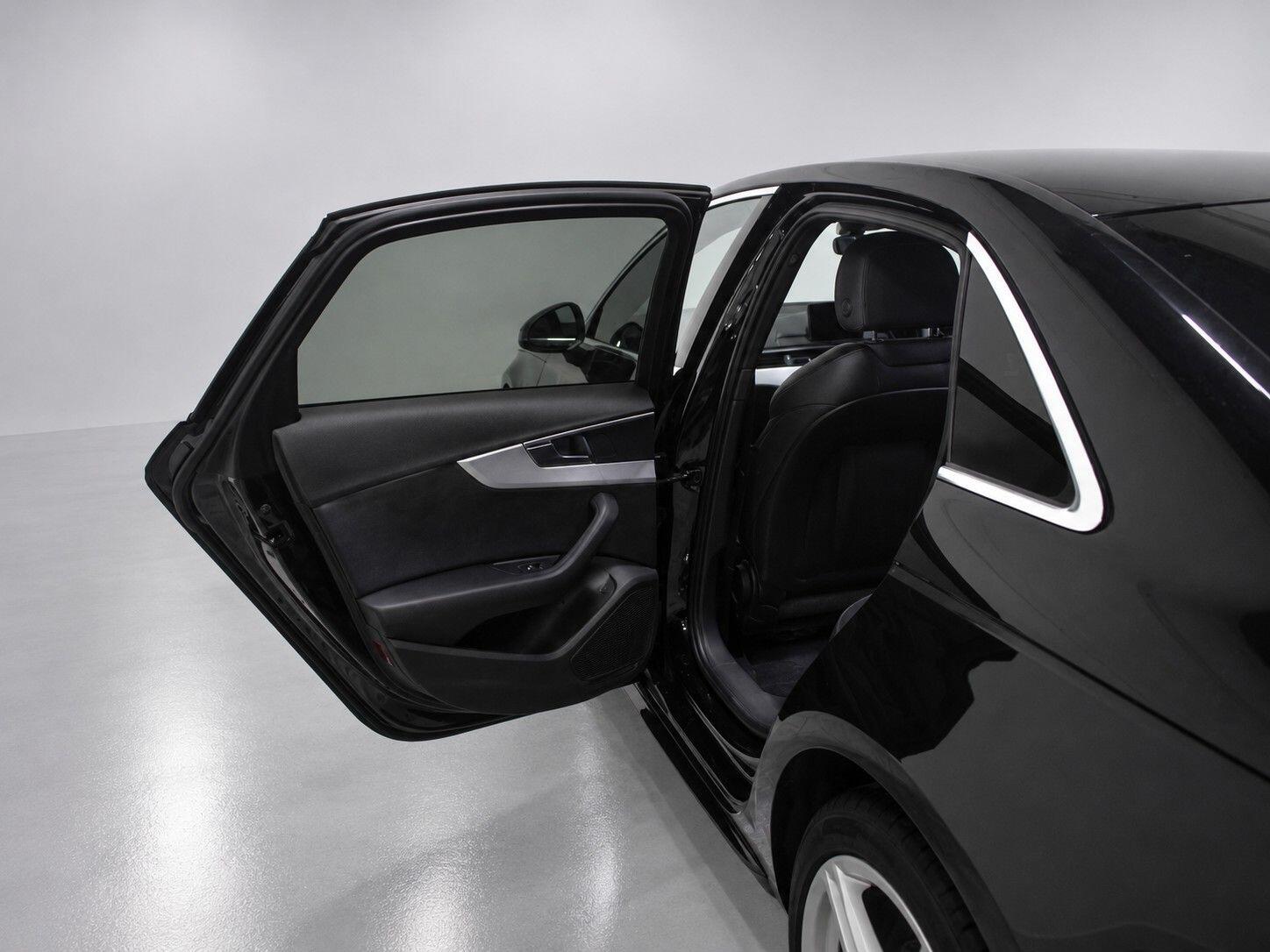 Audi A4 view 28