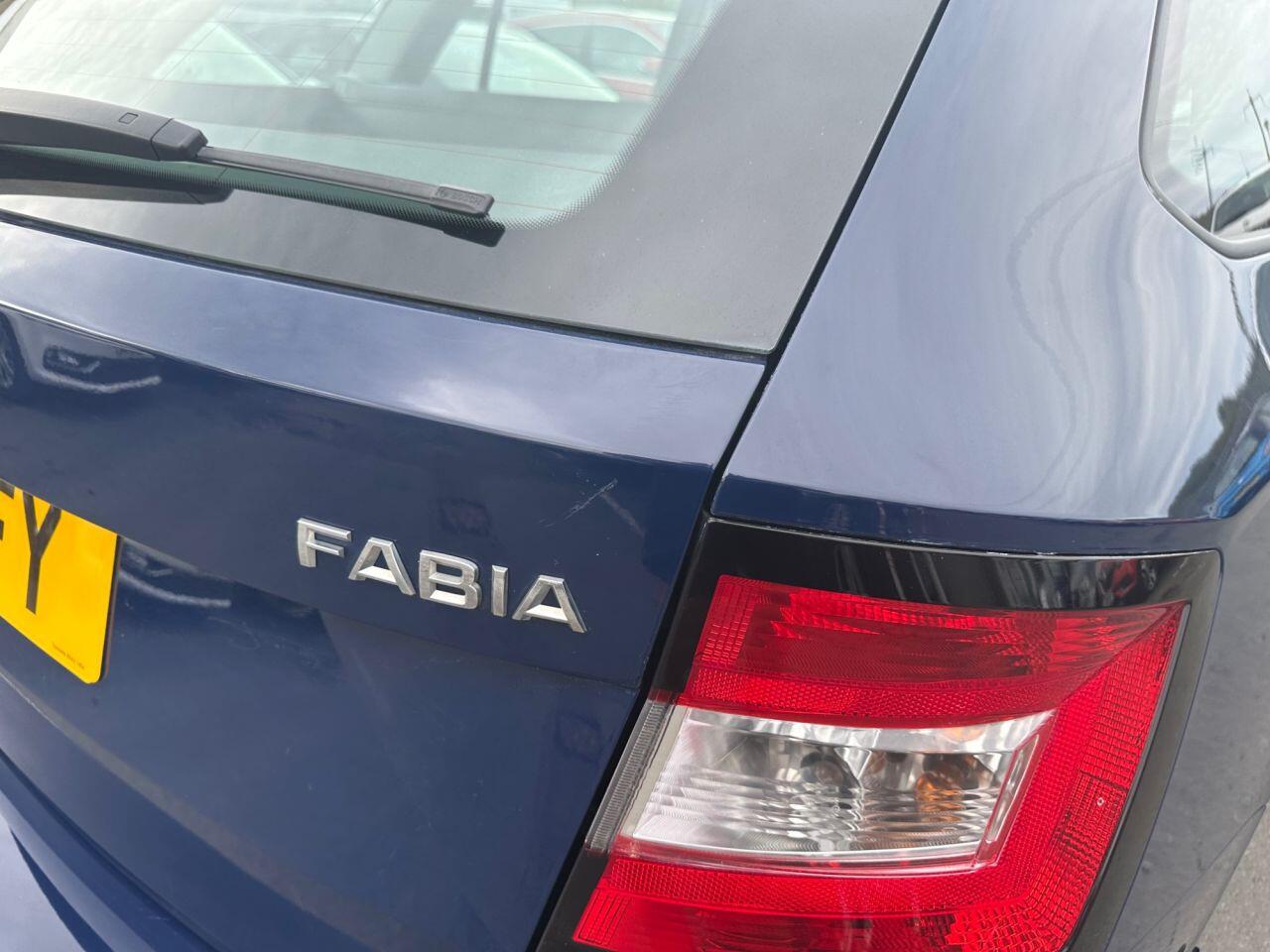 Skoda Fabia view 25