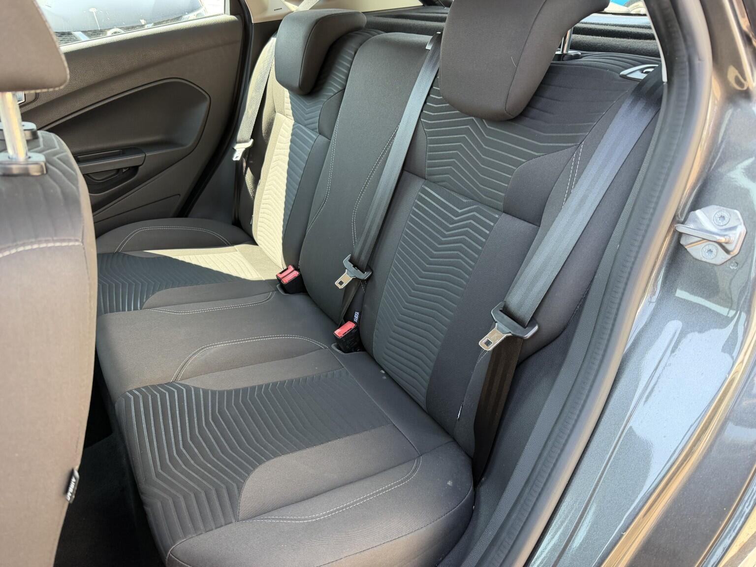 Ford Fiesta view 17