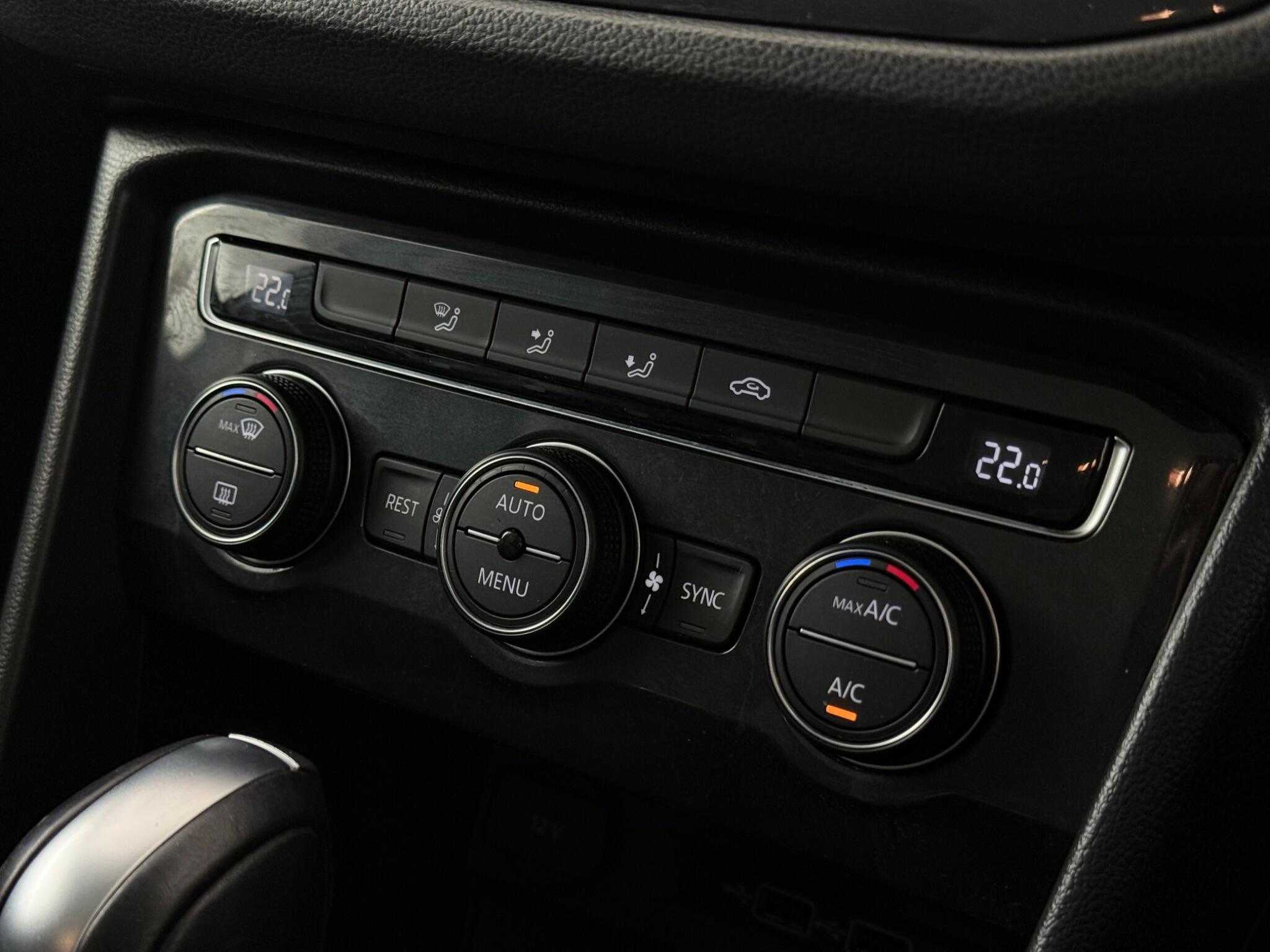 Volkswagen Tiguan view 21