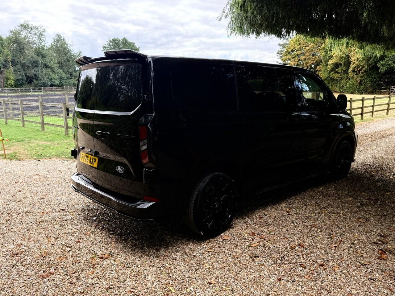 Ford Transit Custom view 25