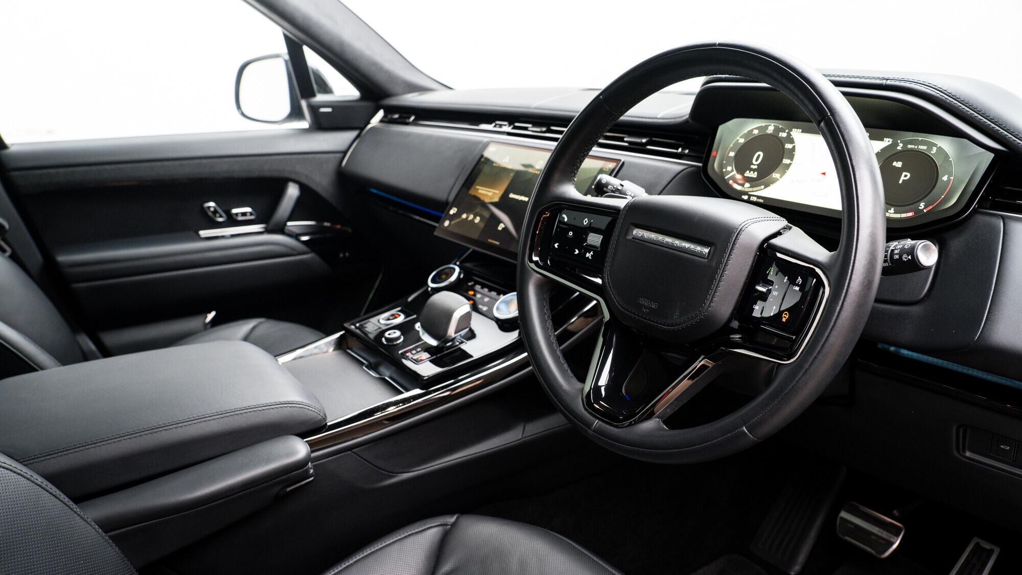 Land Rover Range Rover Sport view 37