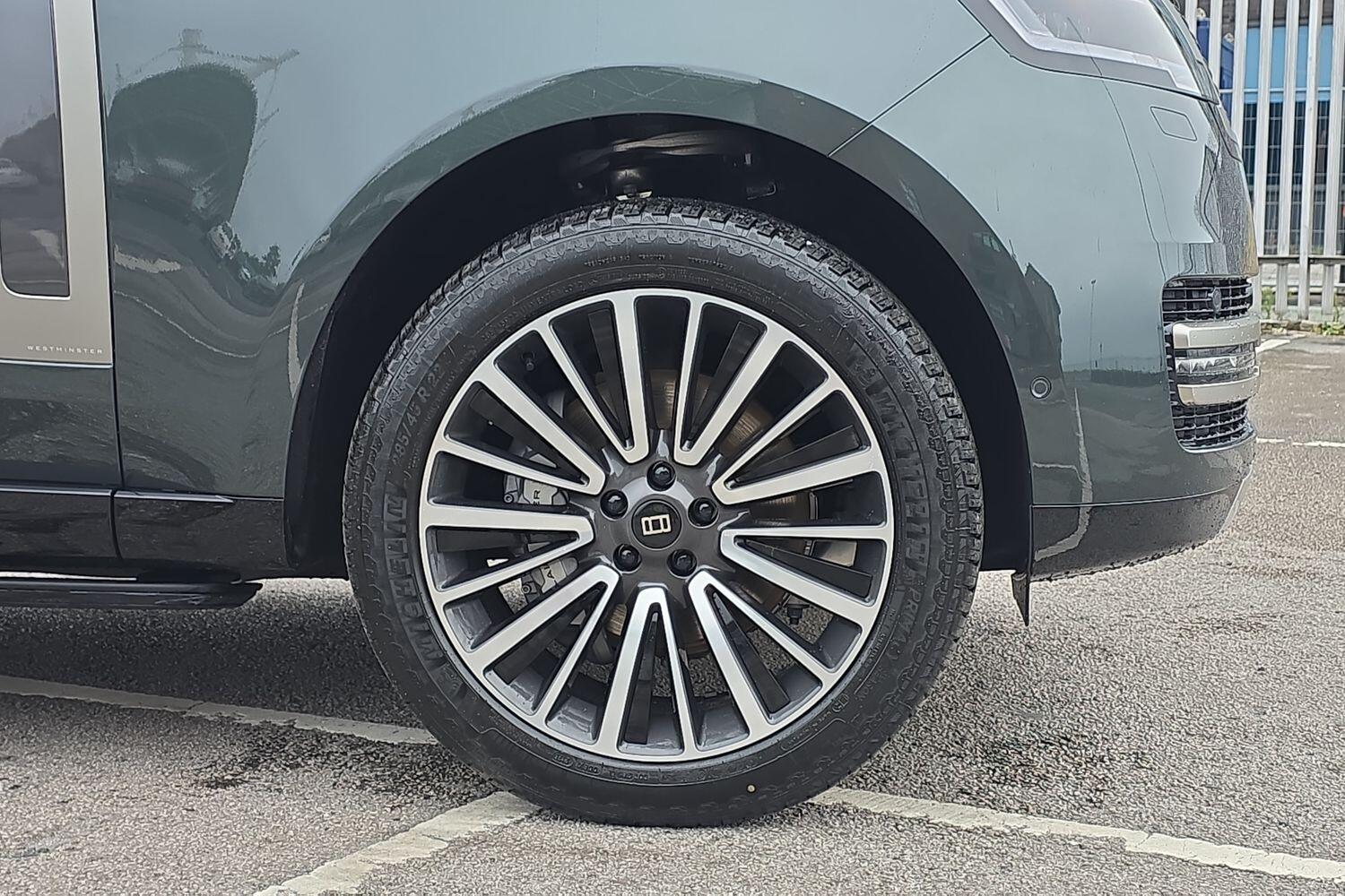 Land Rover Range Rover view 8