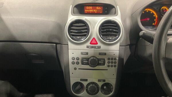 Vauxhall Corsa view 13