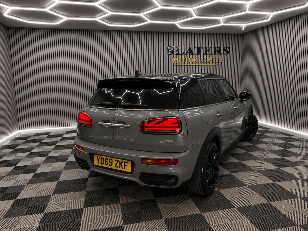 Mini Clubman view 32