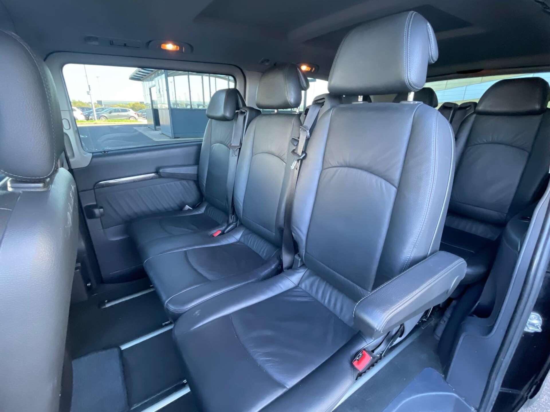 Mercedes-Benz Viano view 34