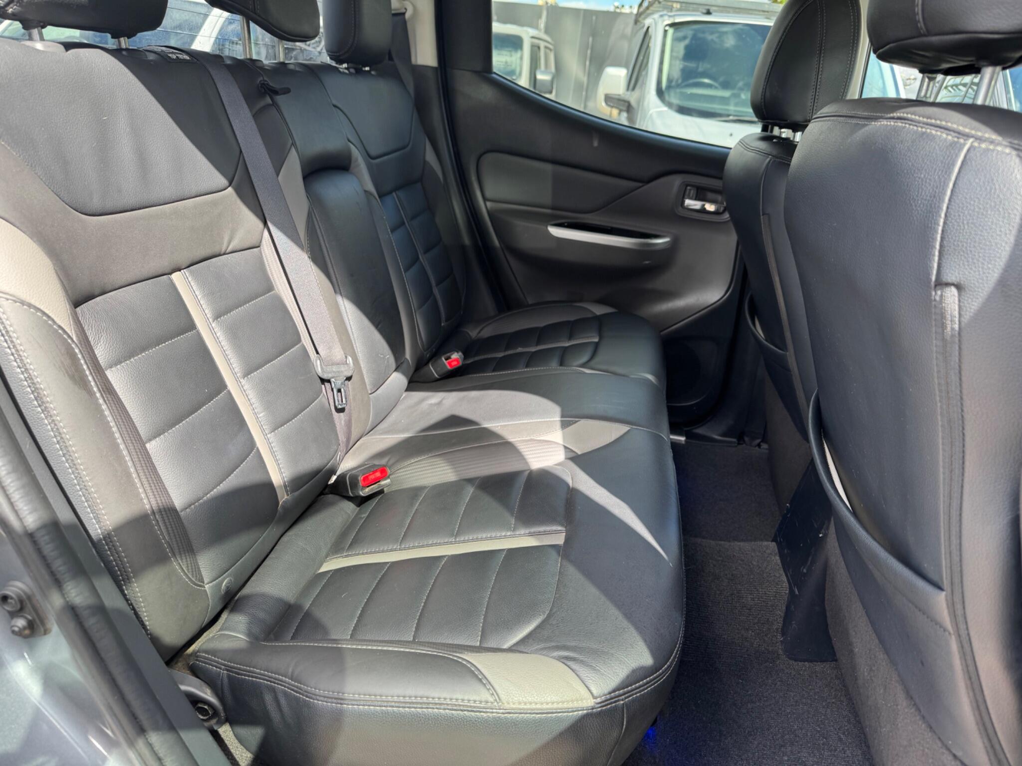 Mitsubishi L200 view 31