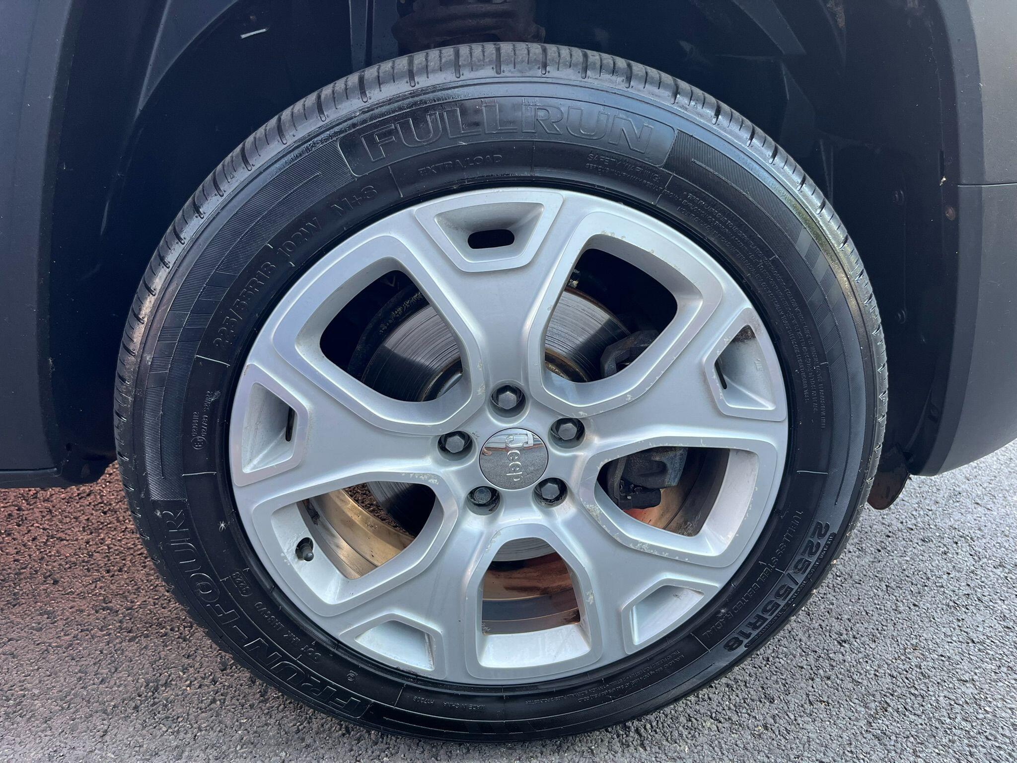 Jeep Renegade view 48