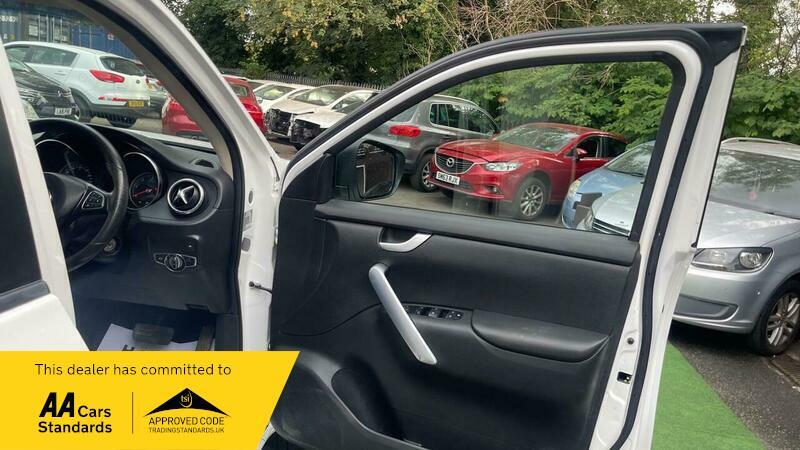 2019 Mercedes-Benz X Class 2.3 CDI Progressive Auto 4MATIC Euro 6 4dr • 72,145 miles image 20
