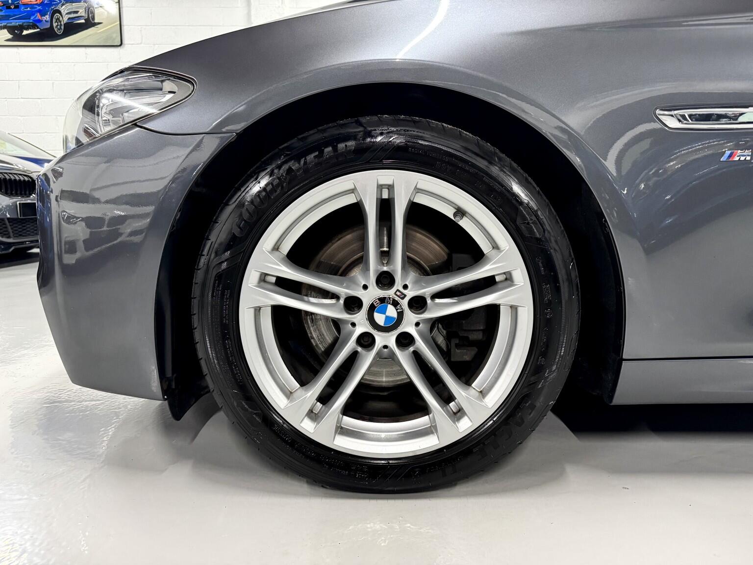 BMW 5 Series view 3