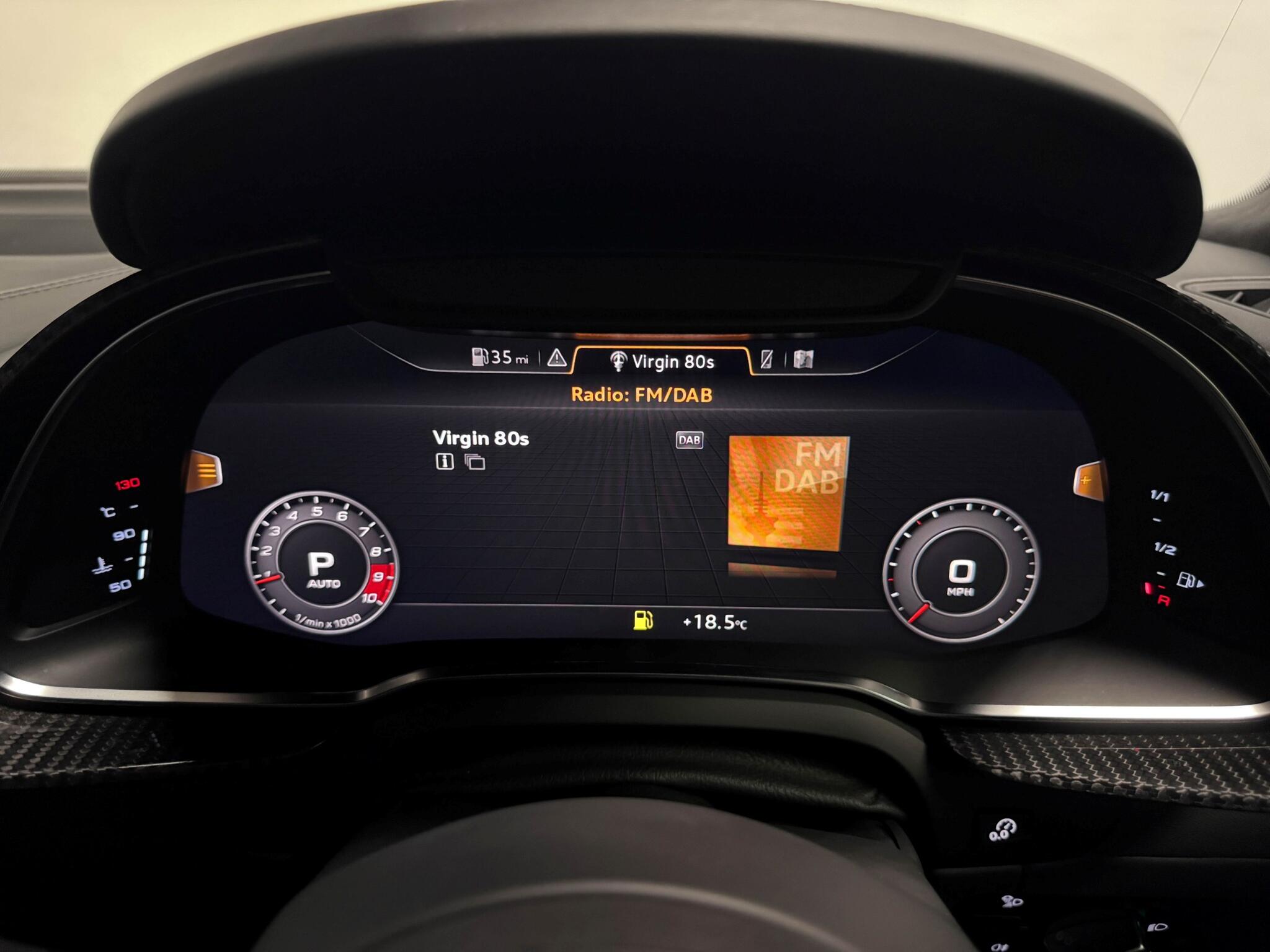 Audi R8 view 43