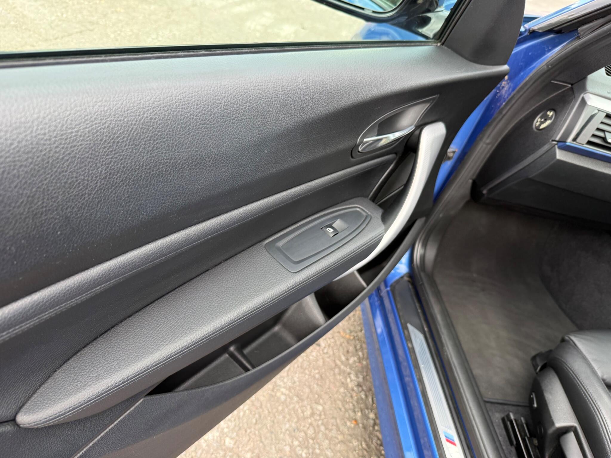 BMW 1 Series view 36