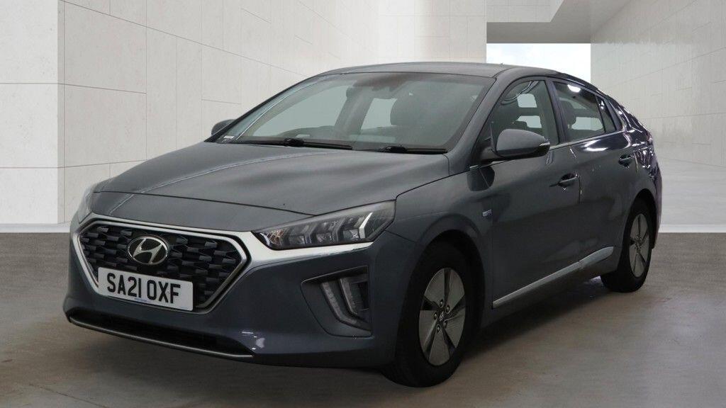 Hyundai IONIQ view 11