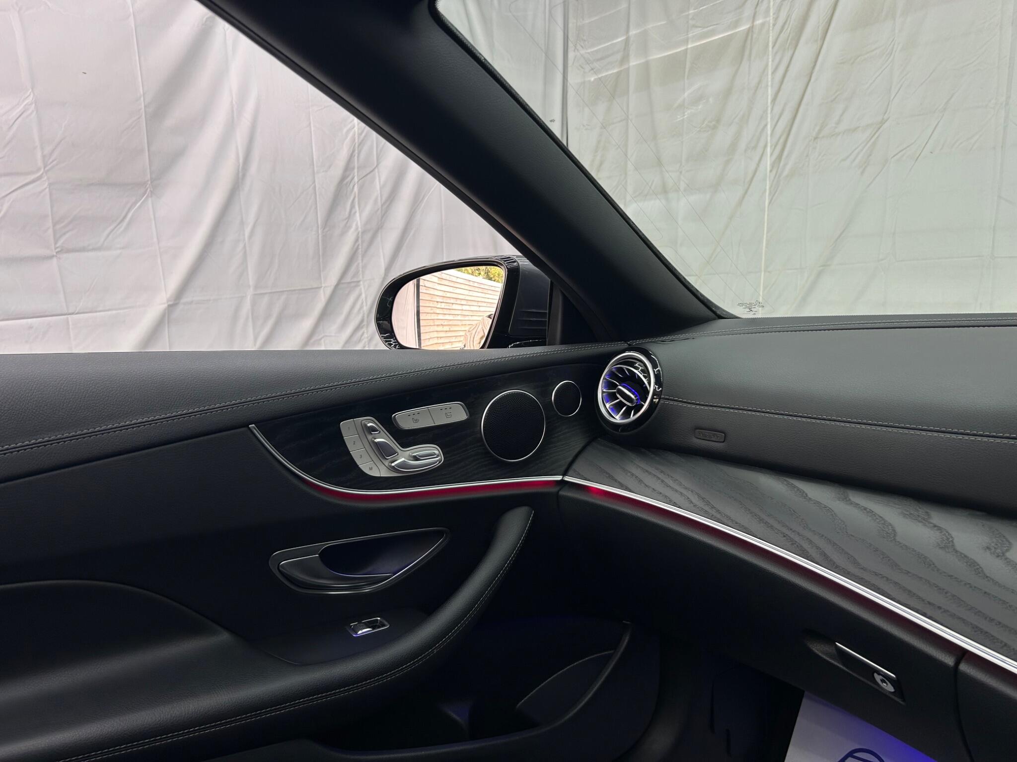 Mercedes-Benz E Class view 21