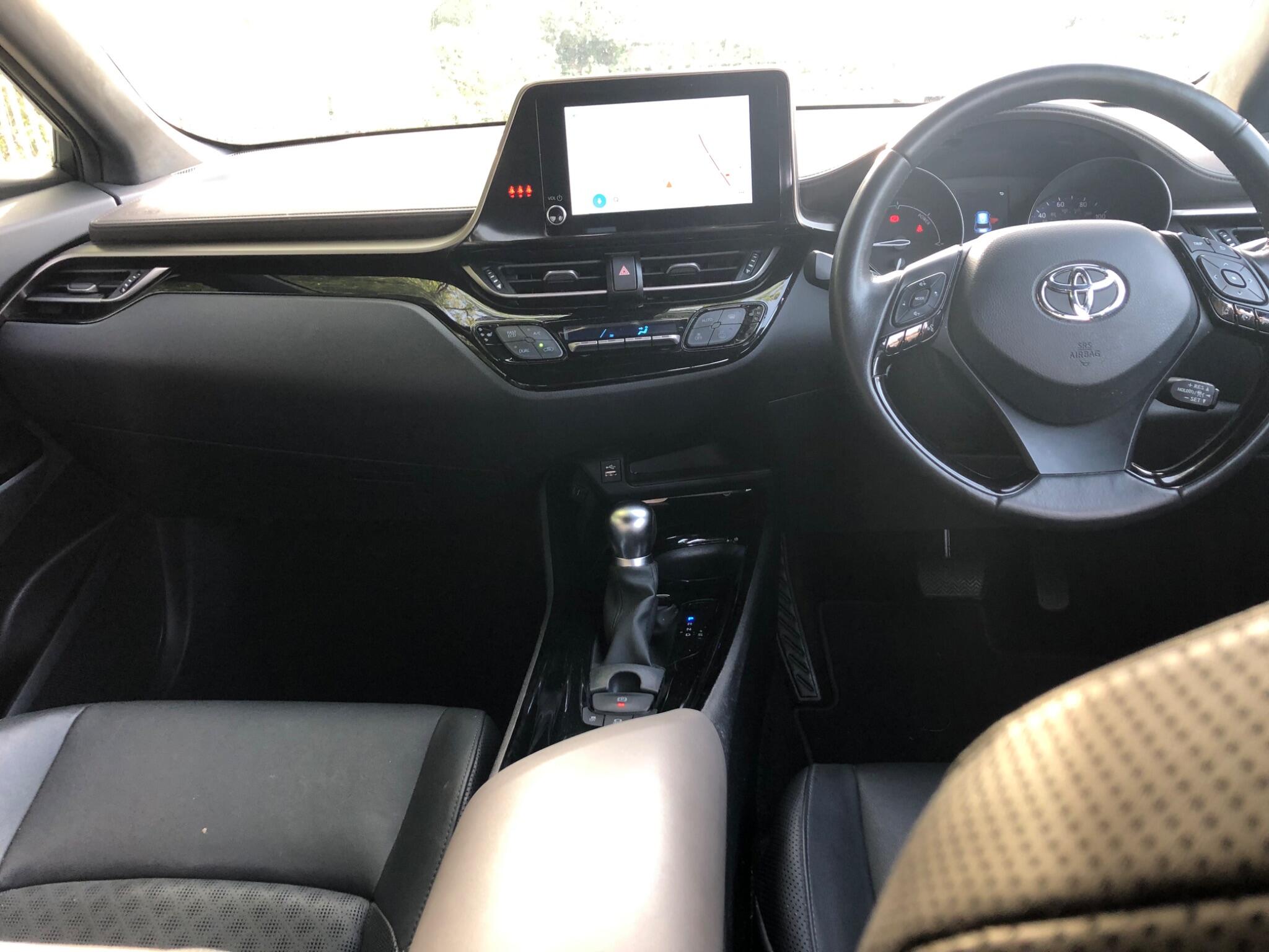 Toyota C-HR view 13