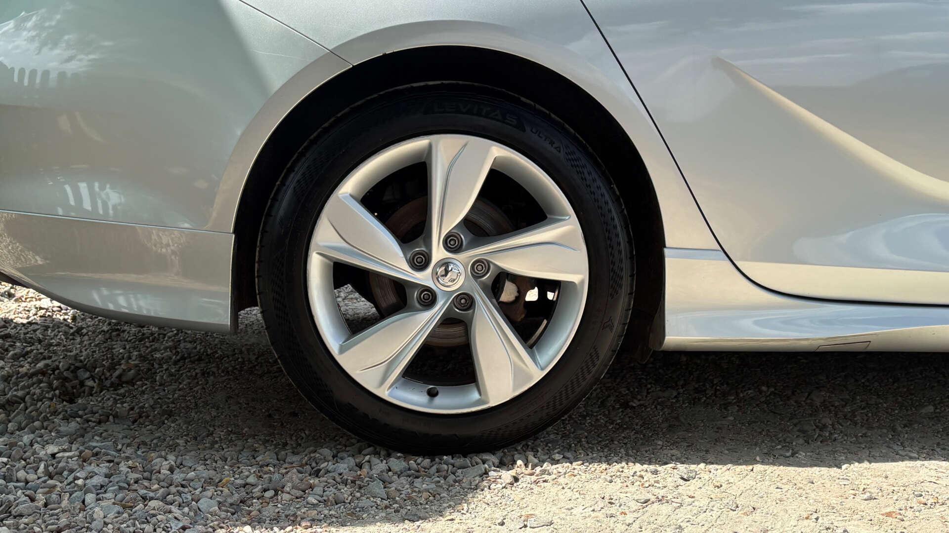 Vauxhall Insignia view 39