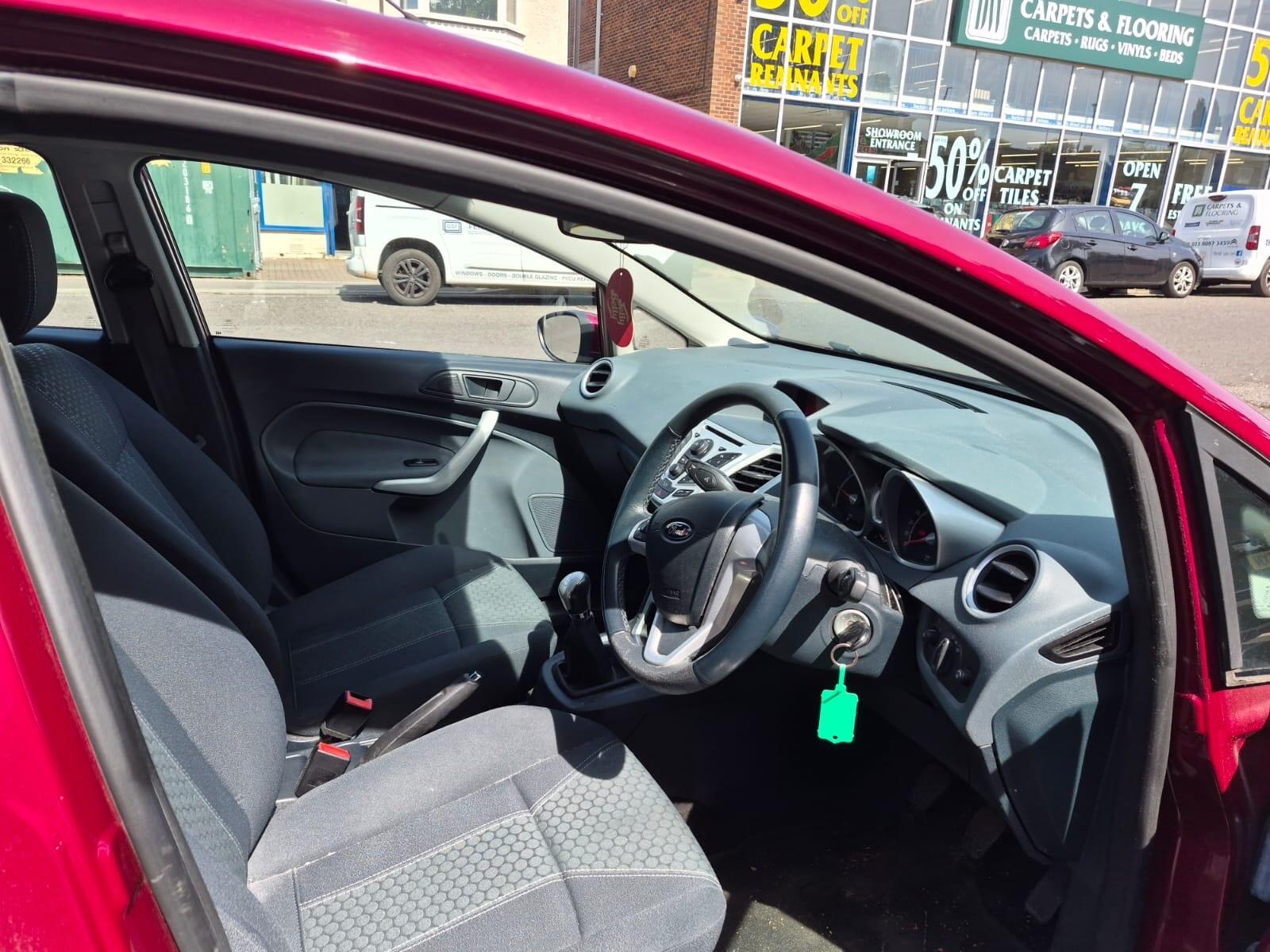 Ford Fiesta view 3