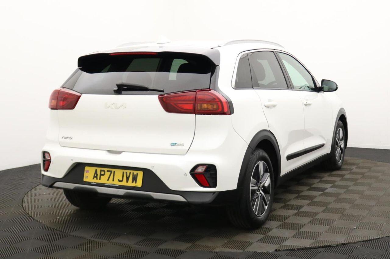 Kia Niro view 5